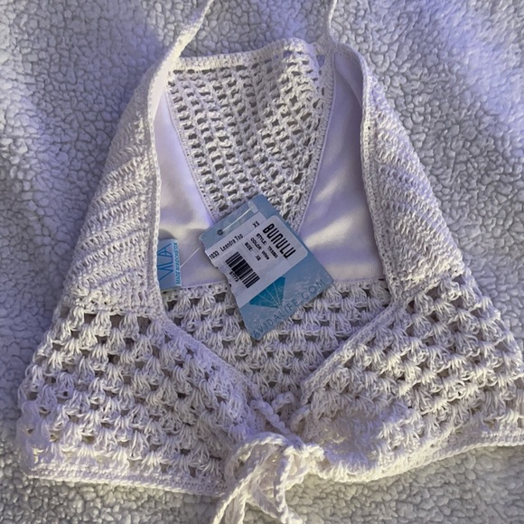 White crop top for the beach - Picture 2 of 3